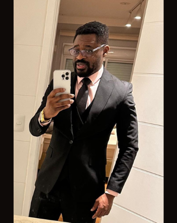 Oluwatosin Tolulope Ajidahun analisa como autoanticorpos podem interferir nos hormônios sexuais e dificultar a fertilidade.