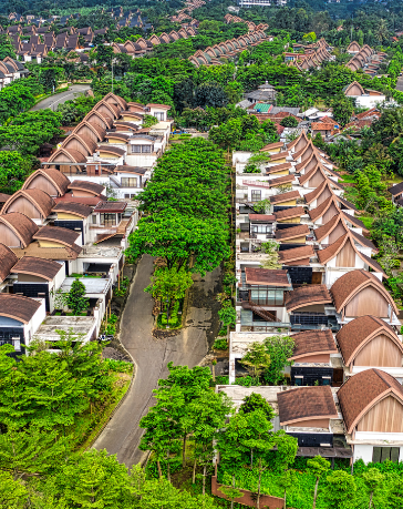 Márcio Velho da Silva explica como investimentos em saneamento básico impulsionam a valorização imobiliária e mudam a dinâmica do mercado nas cidades.