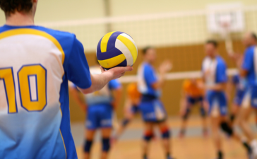 O voleibol como escola de liderança e trabalho em equipe no mundo dos negócios inspira estratégias além das quadras. Conteúdo de Alfredo Moreira Filho.