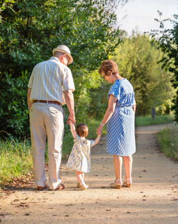 Diohn do Prado destaca o papel dos avós na formação familiar e nos vínculos intergeracionais.