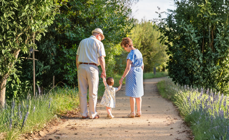 Diohn do Prado destaca o papel dos avós na formação familiar e nos vínculos intergeracionais.
